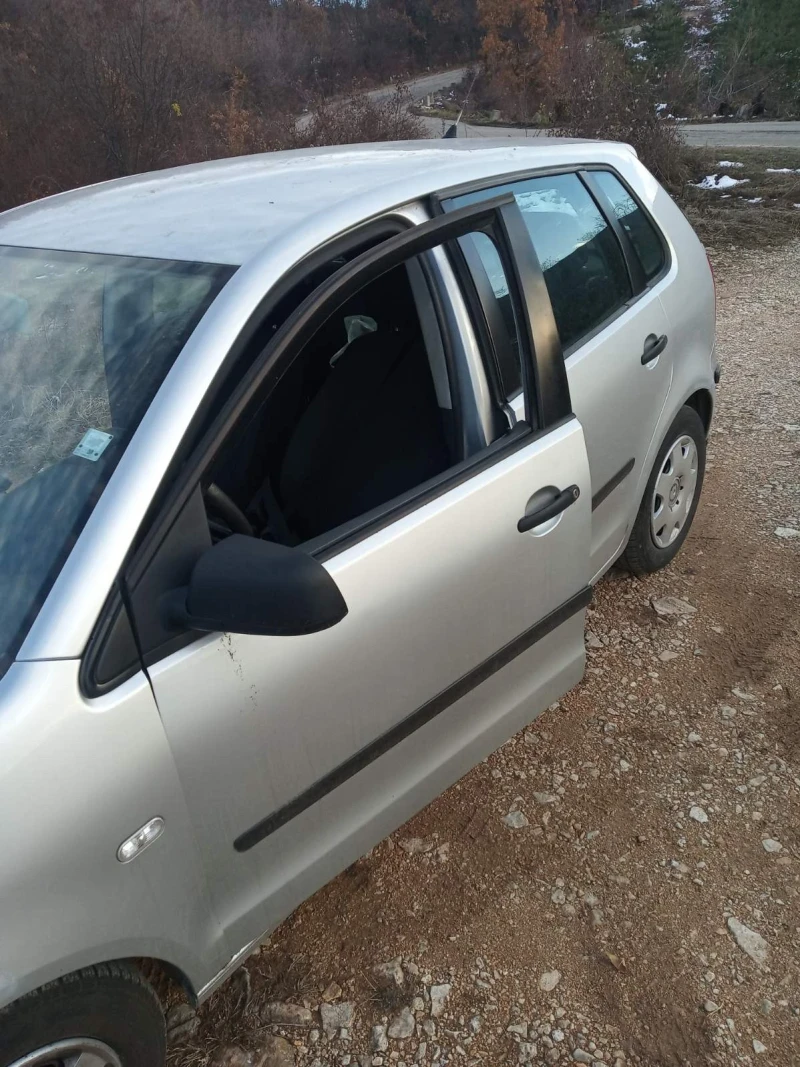 VW Polo, снимка 5 - Автомобили и джипове - 47819981