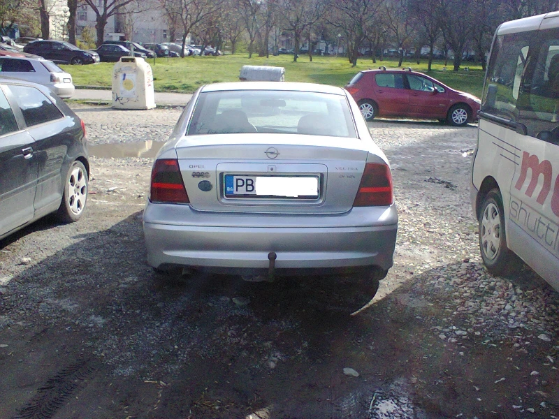 Opel Vectra 2.0 TD-82-коня* KLIMATIK* , снимка 17 - Автомобили и джипове - 48437867