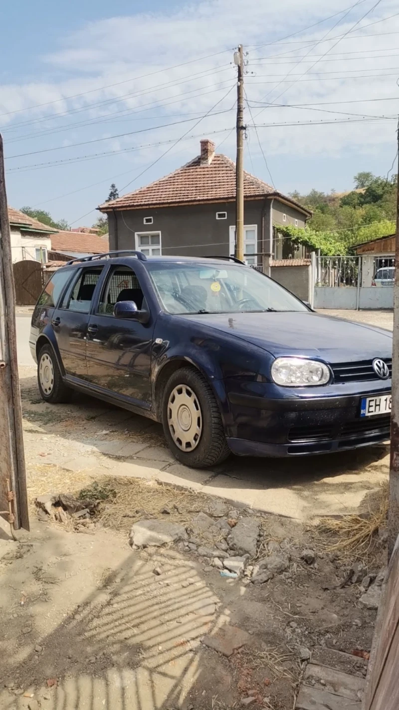 VW Golf 4, снимка 1 - Автомобили и джипове - 48470410