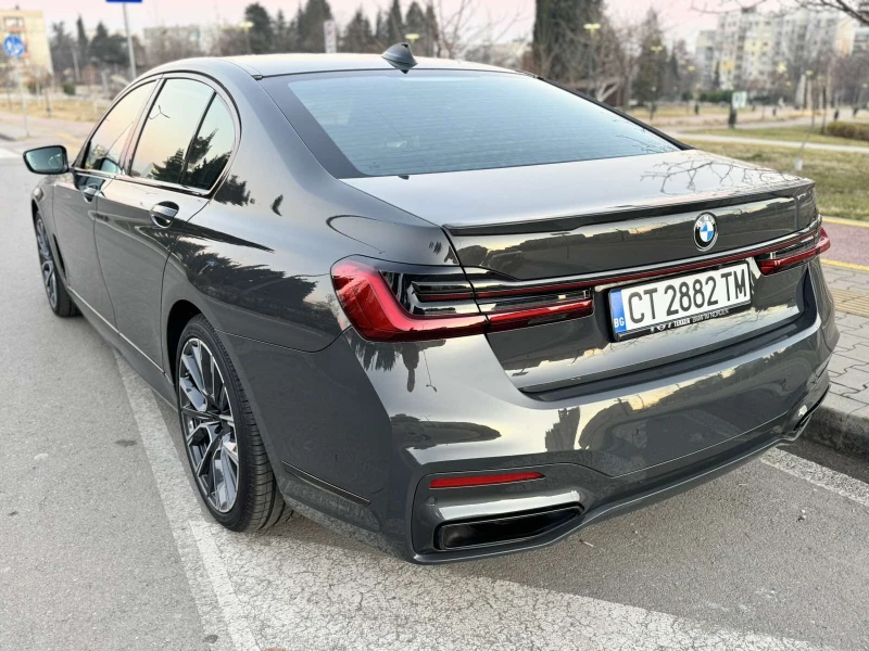 BMW 740 x-Drive* Full M-Pack* Head-up* 360 Cam* DravitGrey, снимка 6 - Автомобили и джипове - 48541109