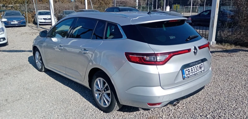 Renault Megane 1.5 dci Grandtour, снимка 4 - Автомобили и джипове - 49100774