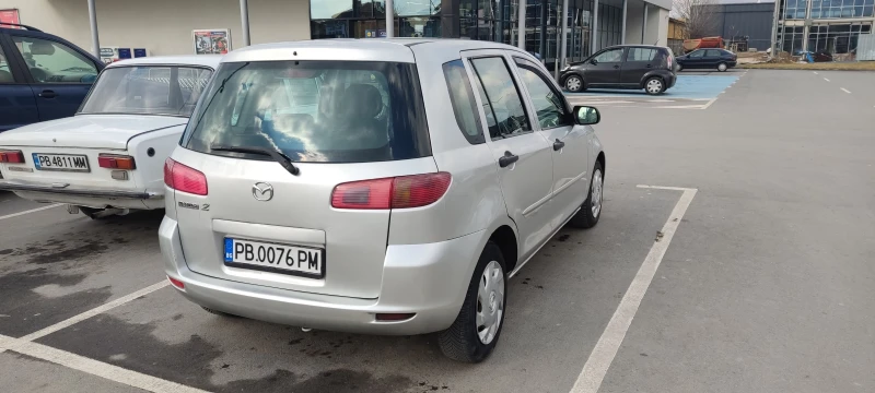 Mazda 2 DY, снимка 4 - Автомобили и джипове - 49409777