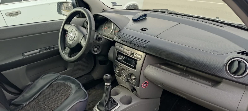 Mazda 2 DY, снимка 7 - Автомобили и джипове - 49409777