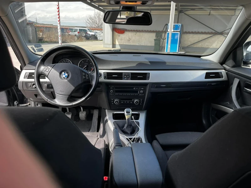 BMW 320, снимка 5 - Автомобили и джипове - 49561812