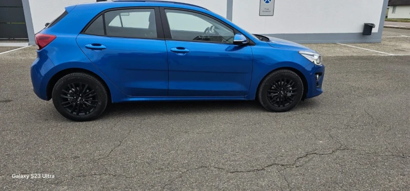 Kia Rio, снимка 3 - Автомобили и джипове - 52374505