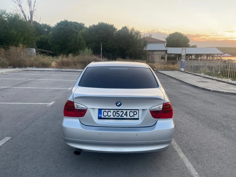 BMW 318 E90, снимка 4 - Автомобили и джипове - 52923888