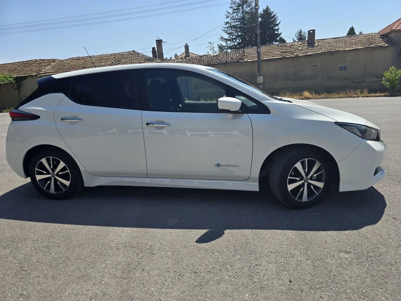 Nissan Leaf , снимка 5 - Автомобили и джипове - 51183740