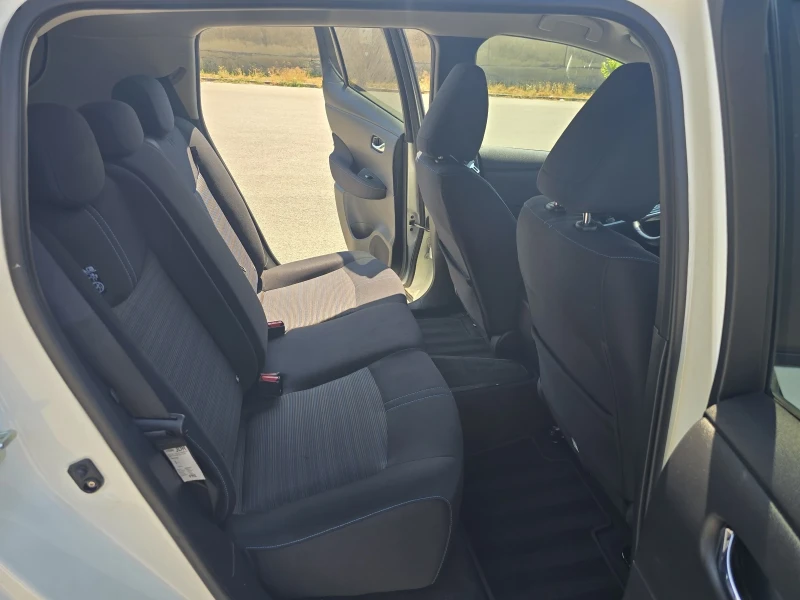Nissan Leaf , снимка 10 - Автомобили и джипове - 51183740