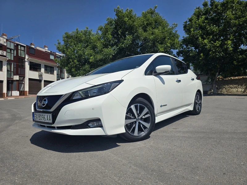Nissan Leaf , снимка 3 - Автомобили и джипове - 51183740