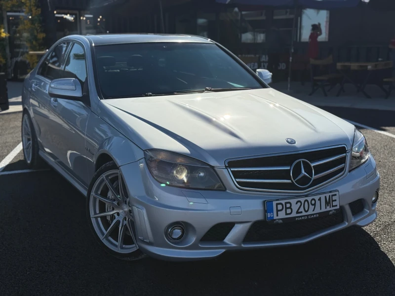 Mercedes-Benz C 63 AMG, снимка 3 - Автомобили и джипове - 52441597