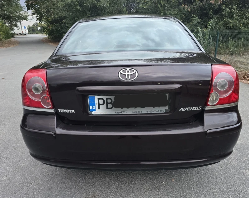 Toyota Avensis, снимка 8 - Автомобили и джипове - 52321947