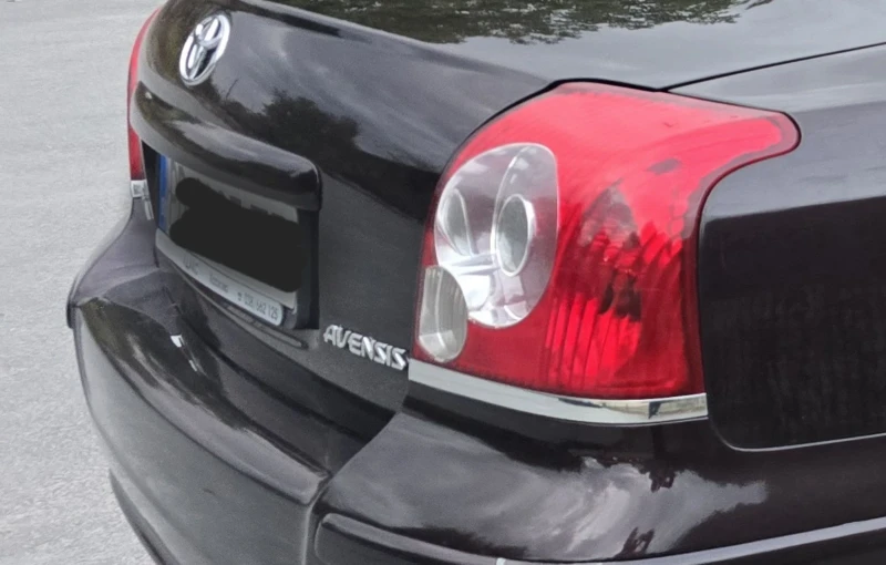 Toyota Avensis, снимка 6 - Автомобили и джипове - 52321947