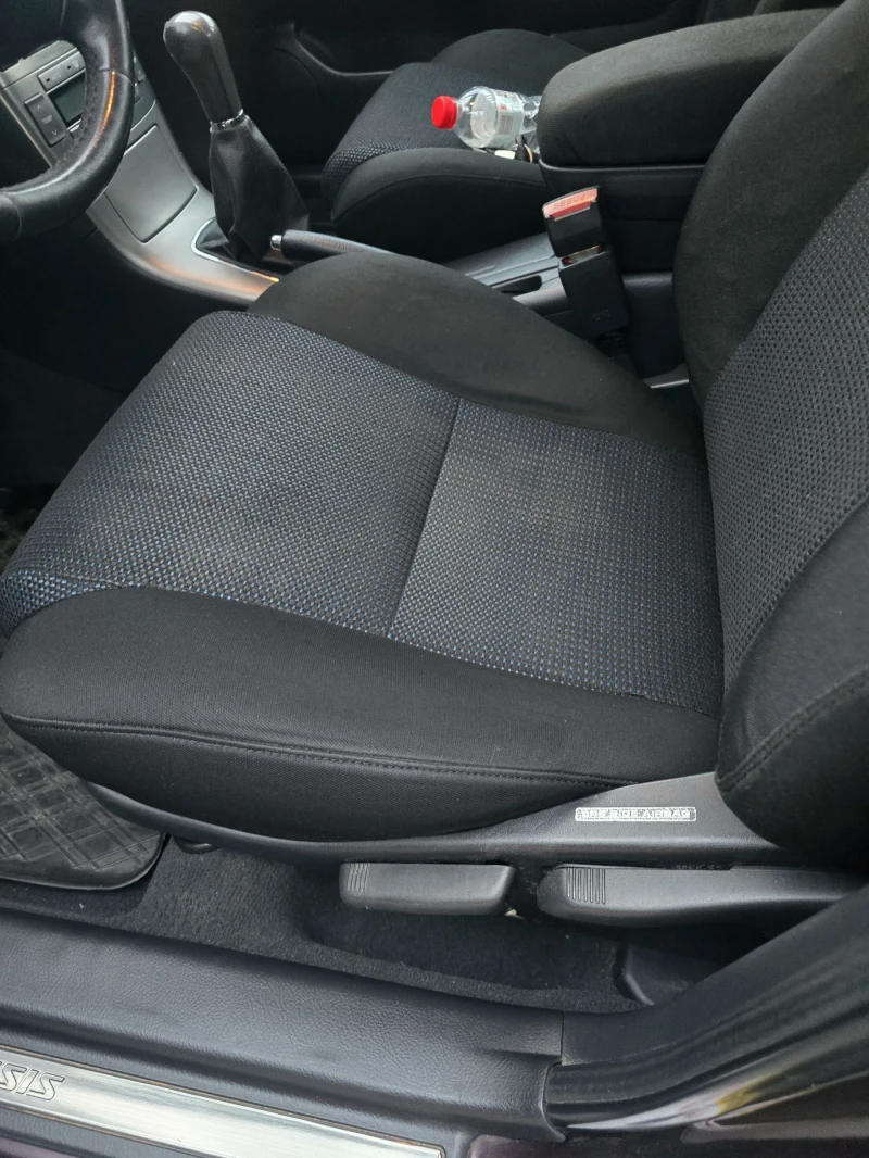 Toyota Avensis, снимка 9 - Автомобили и джипове - 52321947