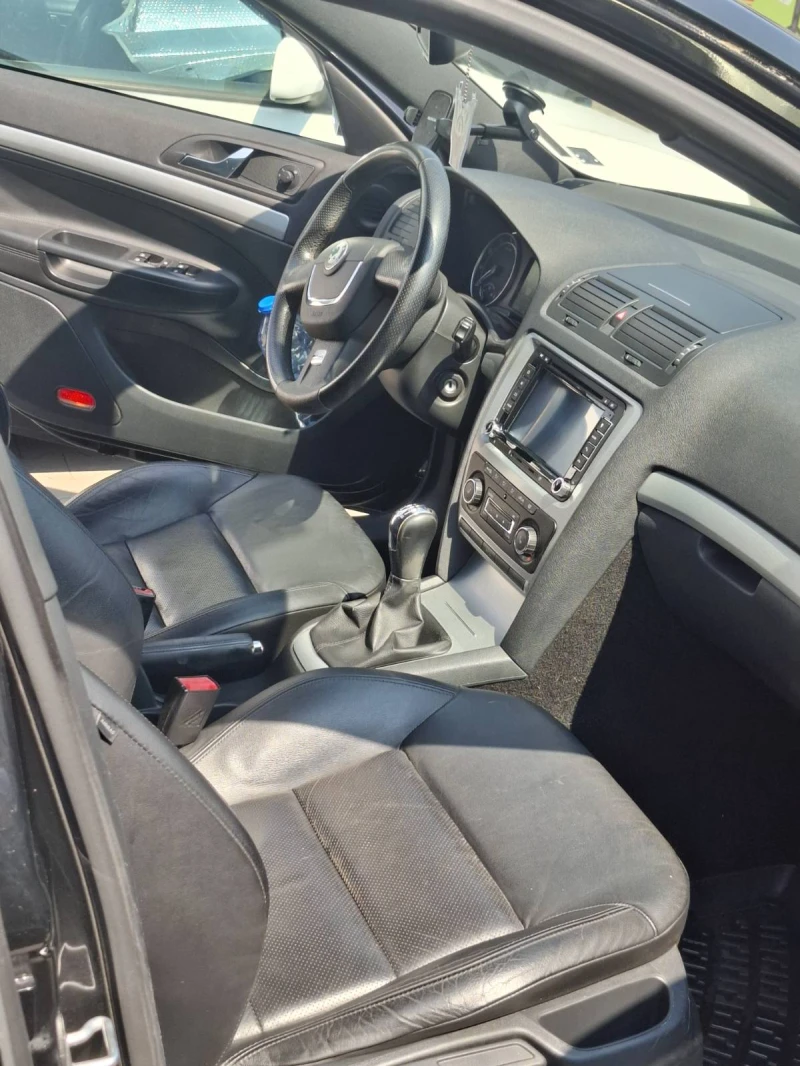 Skoda Octavia VRS, снимка 11 - Автомобили и джипове - 52524801