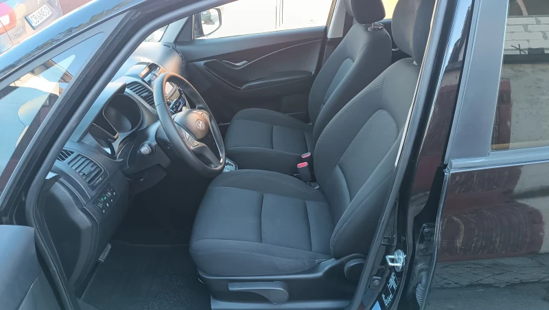 Hyundai Ix20 1.6-топ с-яние 125к.с, снимка 7 - Автомобили и джипове - 52621231