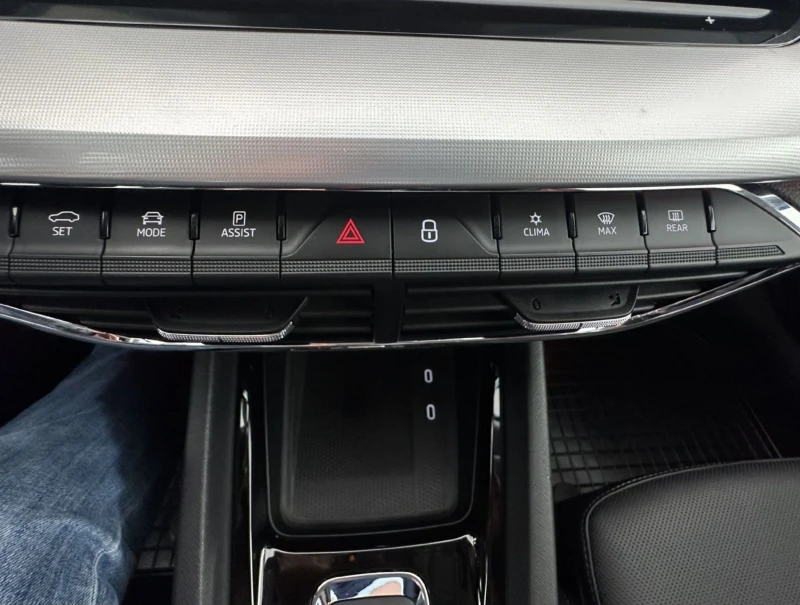 Skoda Octavia 1.4 TSI PHEV.PLUG-IN HYBRID.DSG.NAVI.LED, снимка 9 - Автомобили и джипове - 52794097