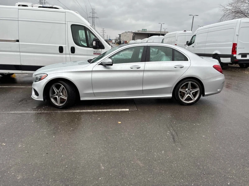 Mercedes-Benz C 300 * CARFAX * ЦЕНА ДО БГ, снимка 2 - Автомобили и джипове - 52893472