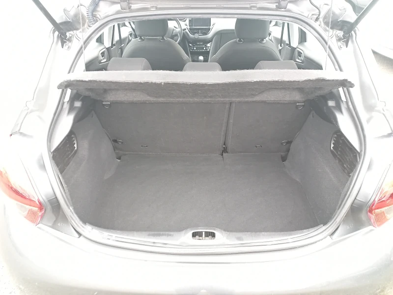 Peugeot 208 1.2T Automat 84000km, снимка 13 - Автомобили и джипове - 53190424