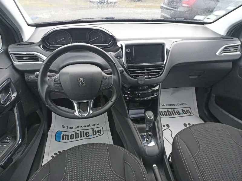 Peugeot 208 1.2T Automat 84000km, снимка 9 - Автомобили и джипове - 53190424