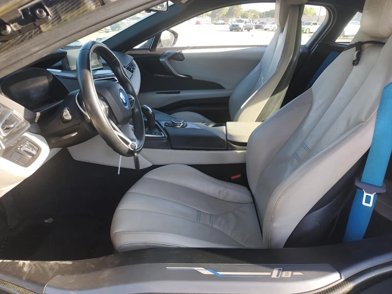 BMW i8 1.5l, снимка 7 - Автомобили и джипове - 53411843