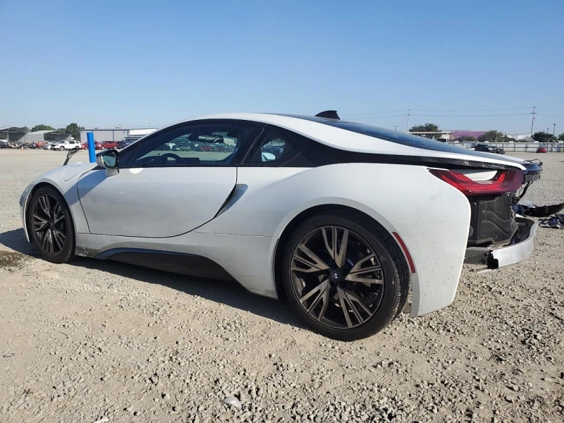 BMW i8 1.5l, снимка 2 - Автомобили и джипове - 53411843