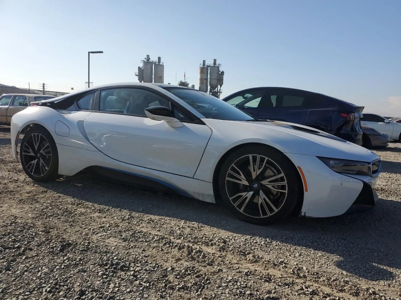 BMW i8 1.5l, снимка 4 - Автомобили и джипове - 53411843