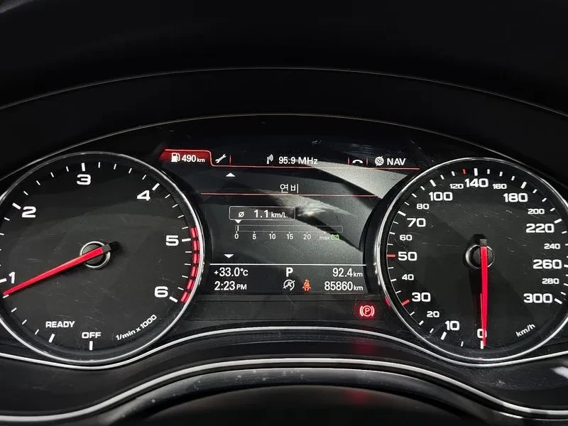 Audi A6 A6 35 Tdi , снимка 8 - Автомобили и джипове - 56354039