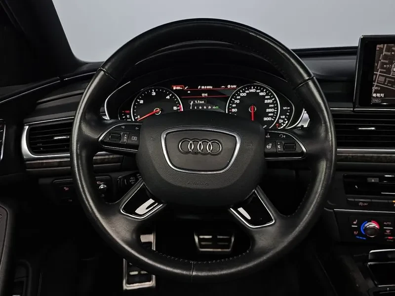 Audi A6 A6 35 Tdi , снимка 13 - Автомобили и джипове - 56354039