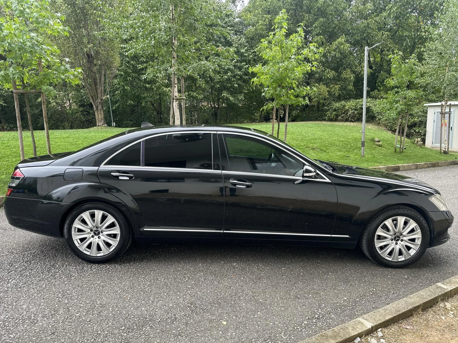 Mercedes-Benz S 320 CDI / LONG / ПАНОРАМА / РЕГИСТРИРАН - изображение 8