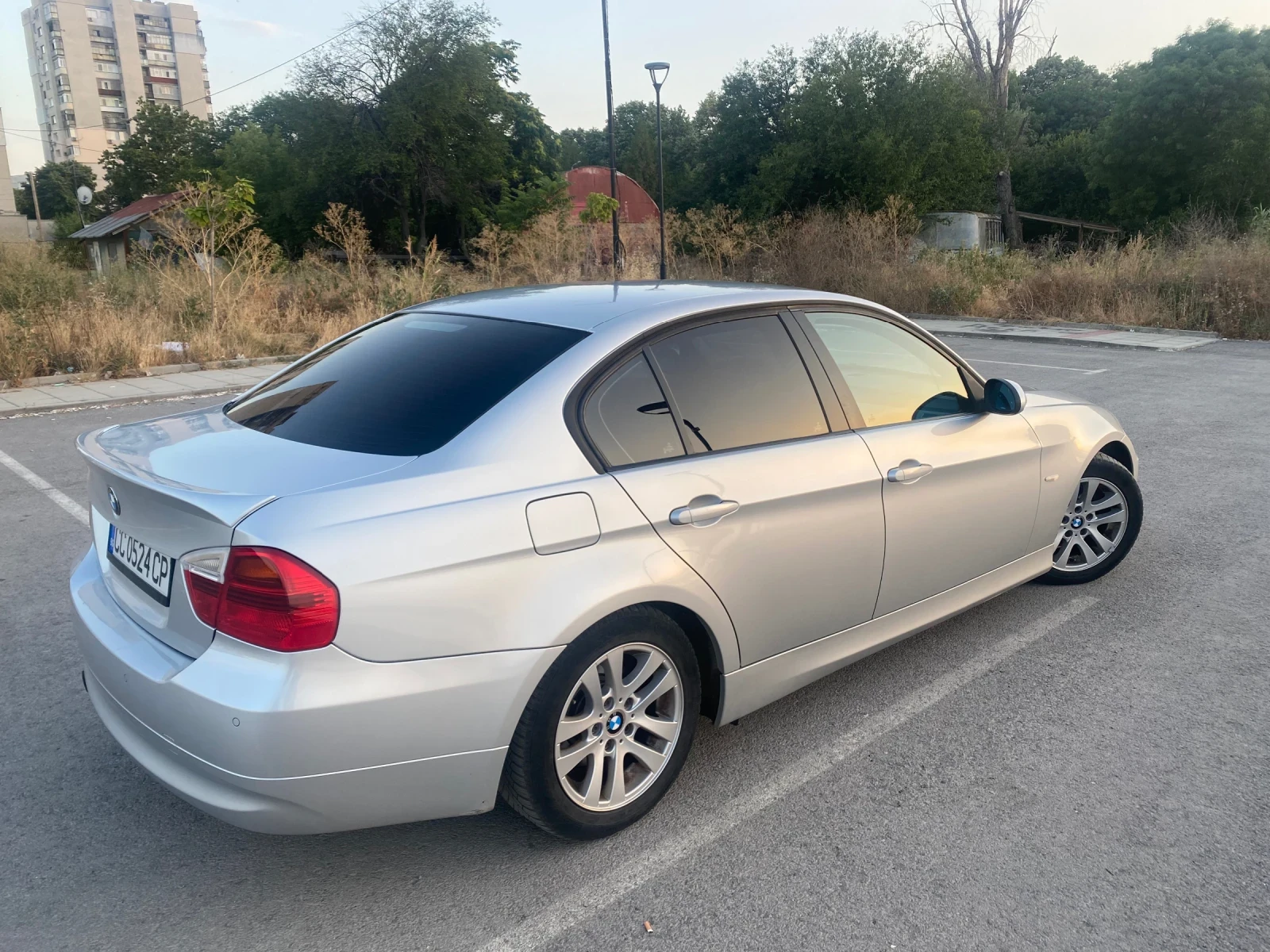 BMW 318  - изображение 3