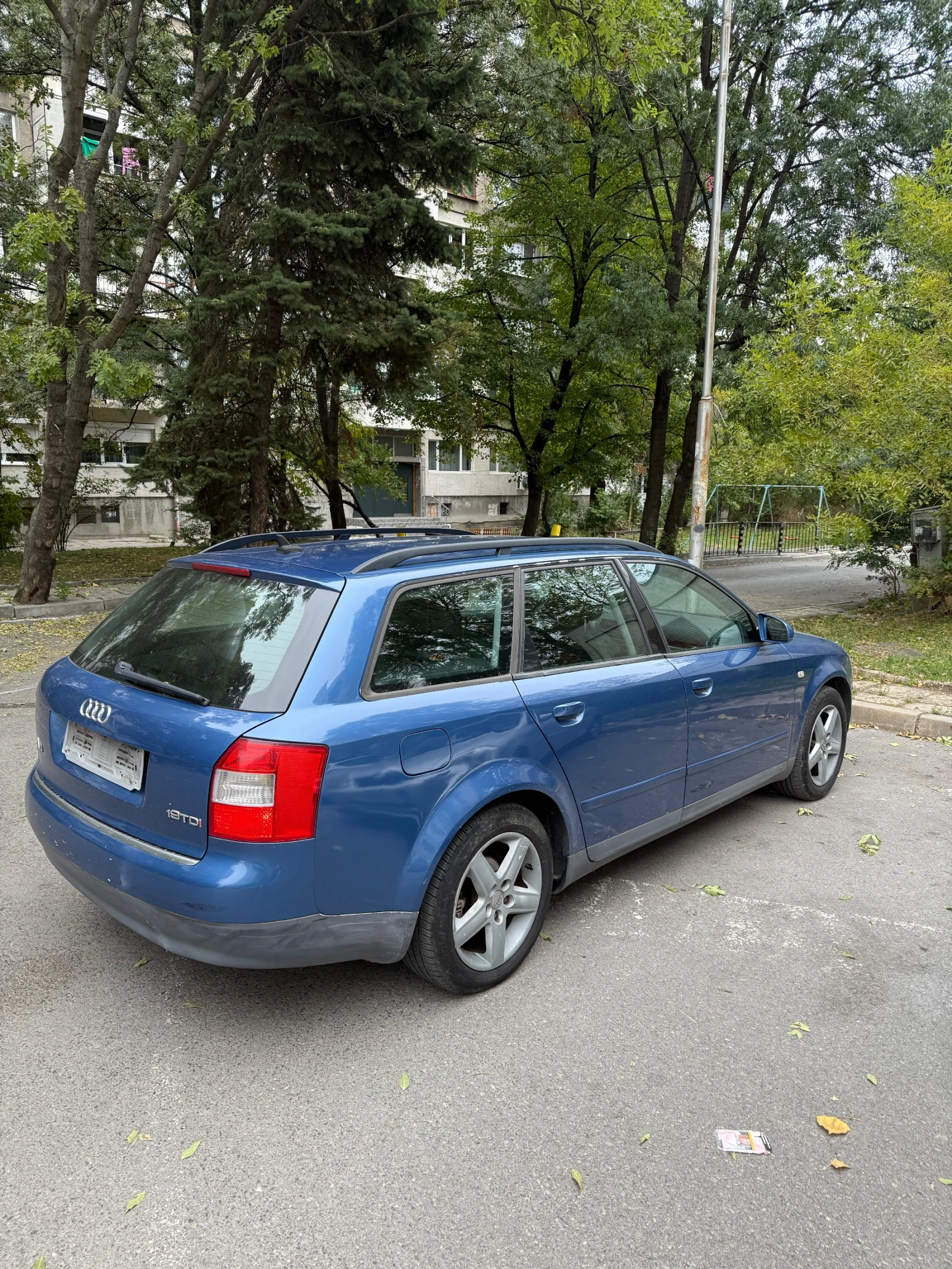 Audi A4 1.9 - изображение 3