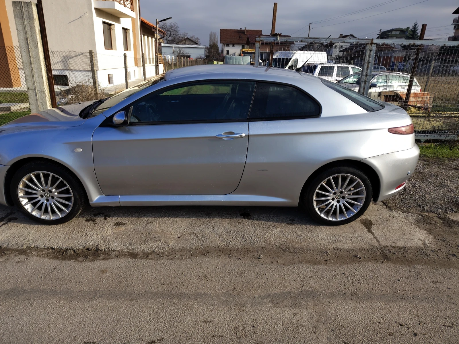 Alfa Romeo Gt 1.9gtd - изображение 7