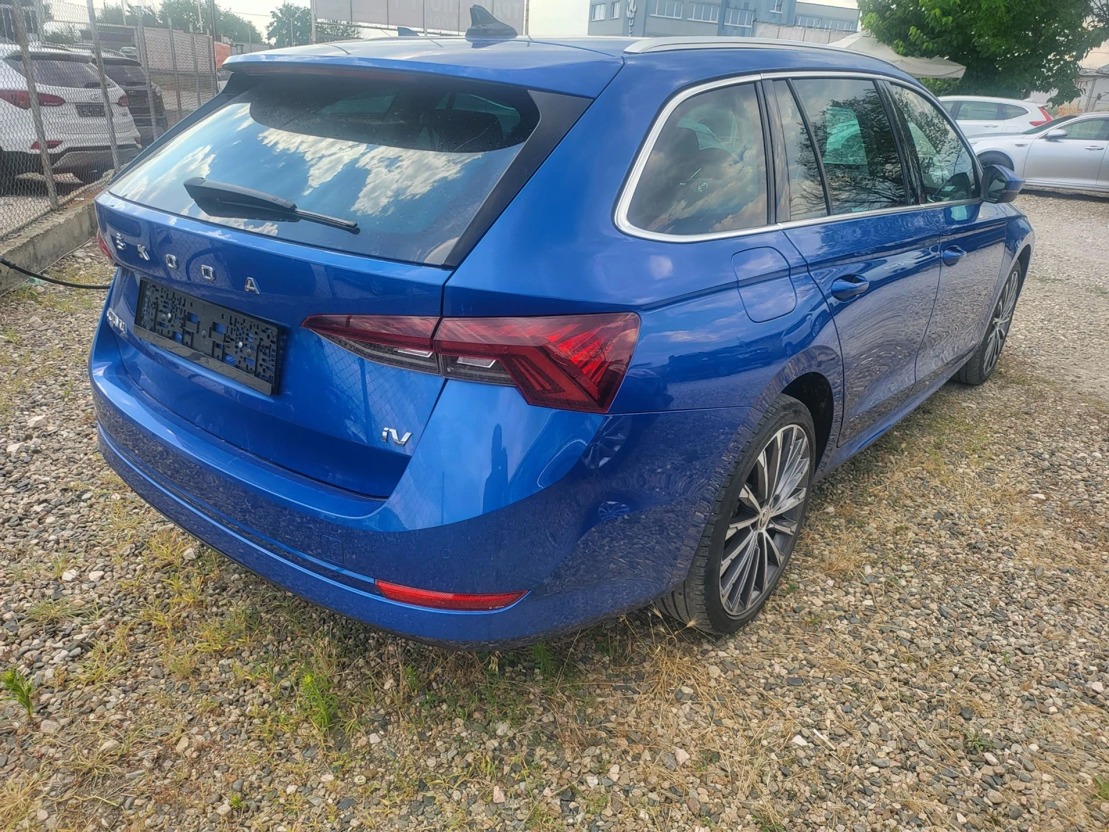 Skoda Octavia 1.4 TSI PHEV.PLUG-IN HYBRID.NAVI.LED, снимка 3 - Автомобили и джипове - 55018115