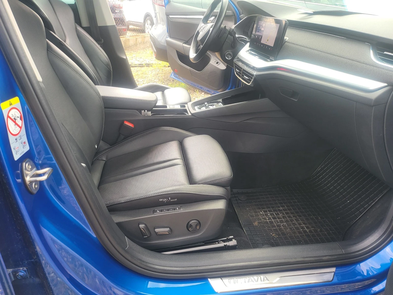 Skoda Octavia 1.4 TSI PHEV.PLUG-IN HYBRID.NAVI.LED, снимка 15 - Автомобили и джипове - 55018115