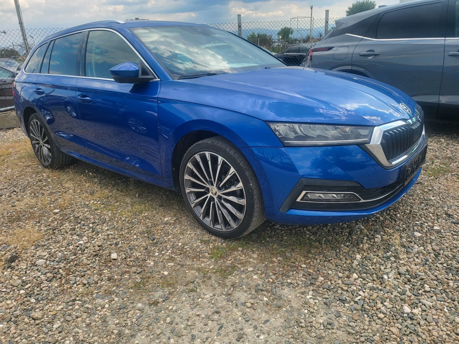 Skoda Octavia 1.4 TSI PHEV.PLUG-IN HYBRID.NAVI.LED, снимка 2 - Автомобили и джипове - 55018115