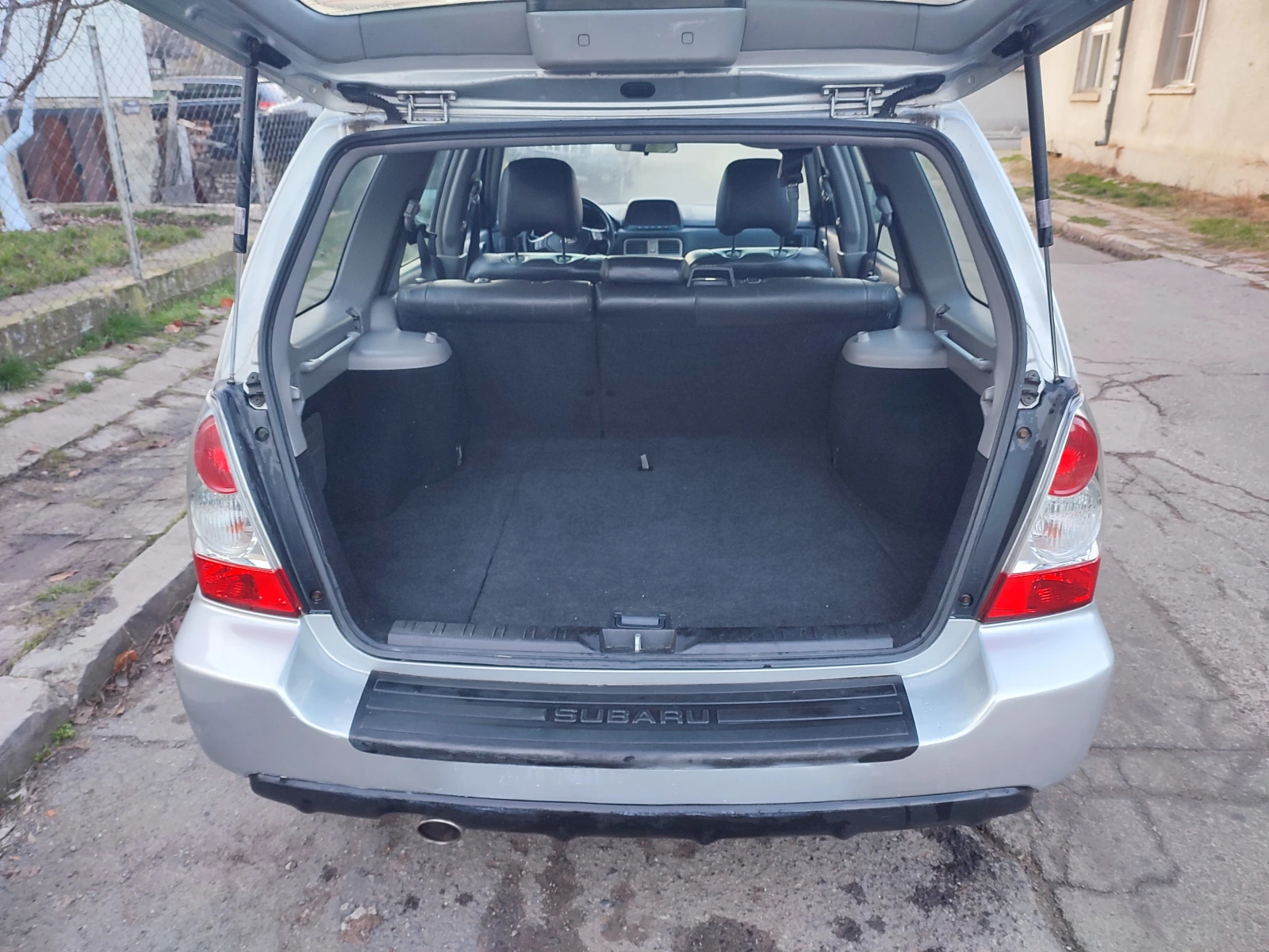 Subaru Forester 2.0i-158kc-4X4-�������-���������-����4 | Mobile.bg � ����������� 12
