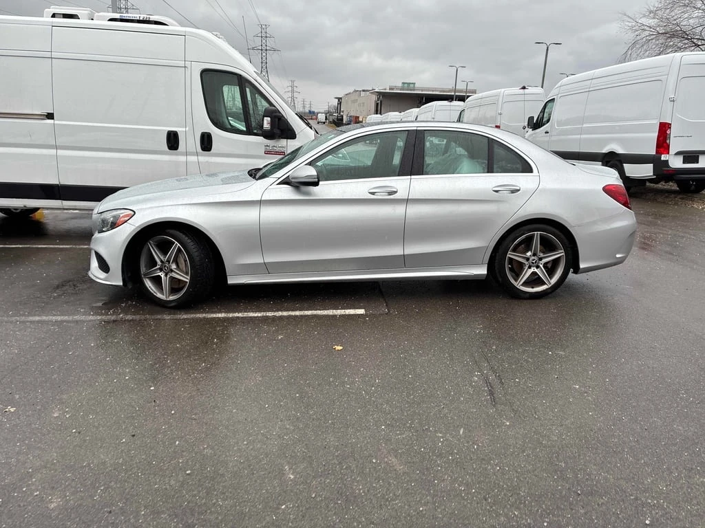 Mercedes-Benz C 300 * CARFAX * ЦЕНА ДО БГ - изображение 2