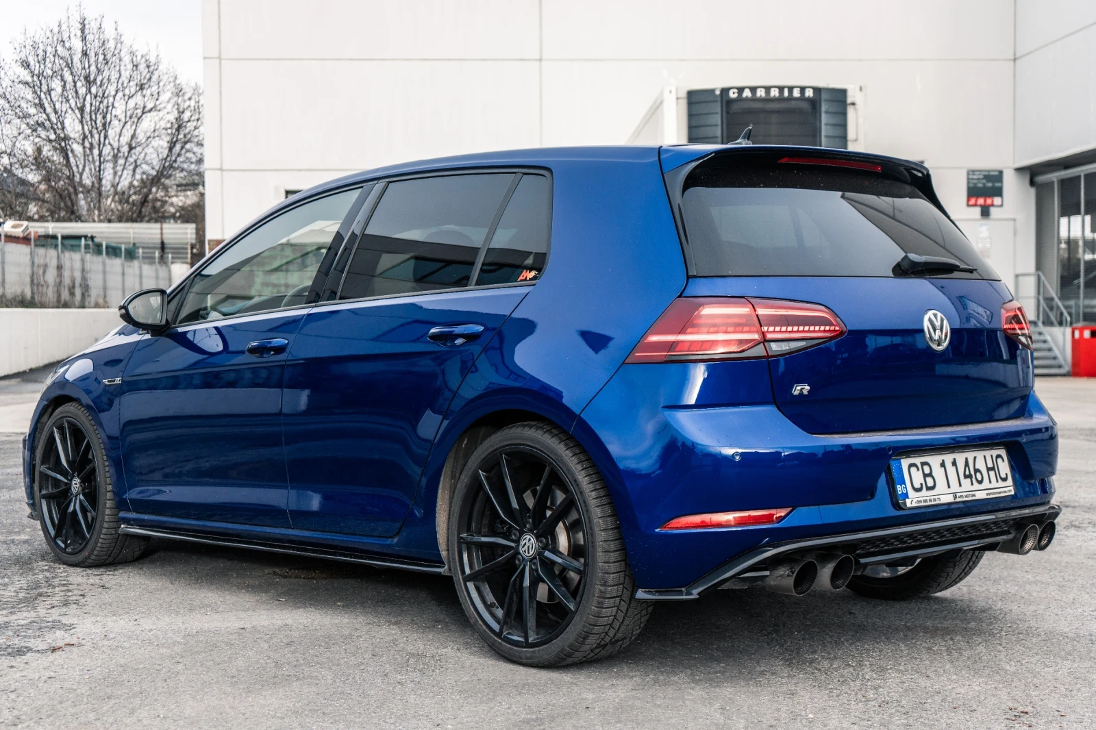 VW Golf R MK7.5 PERFORMANCE PACK AKRAPOVIC От Порше София! - изображение 6