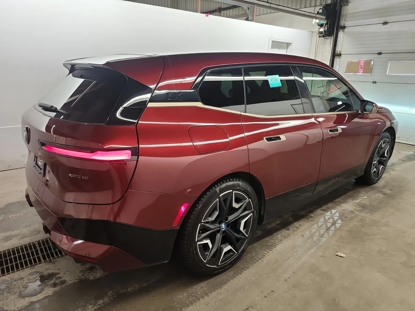 BMW iX Xdrive50* Sky Lounge* Laser* Soft Close* 360* Обду, снимка 4 - Автомобили и джипове - 54204177