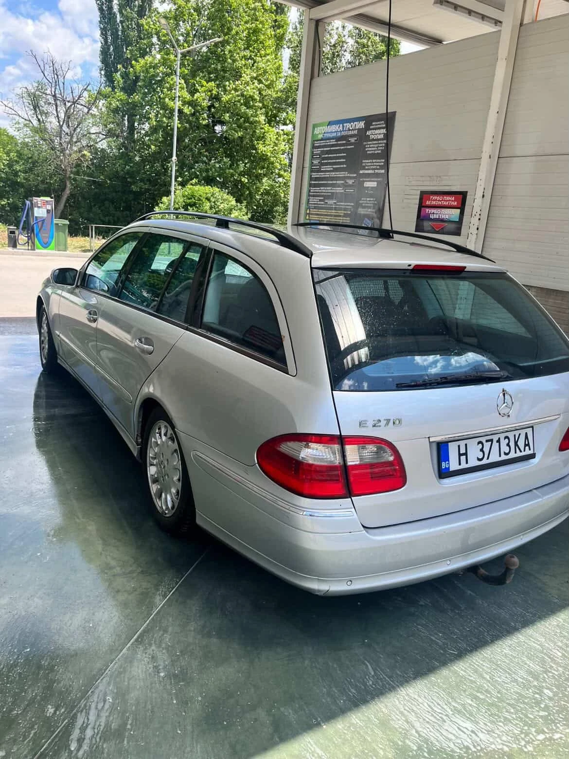 Mercedes-Benz E 270, снимка 3 - Автомобили и джипове - 54962736