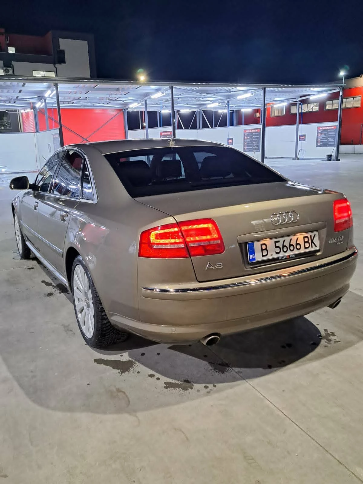 Audi A8, снимка 3 - Автомобили и джипове - 55244456