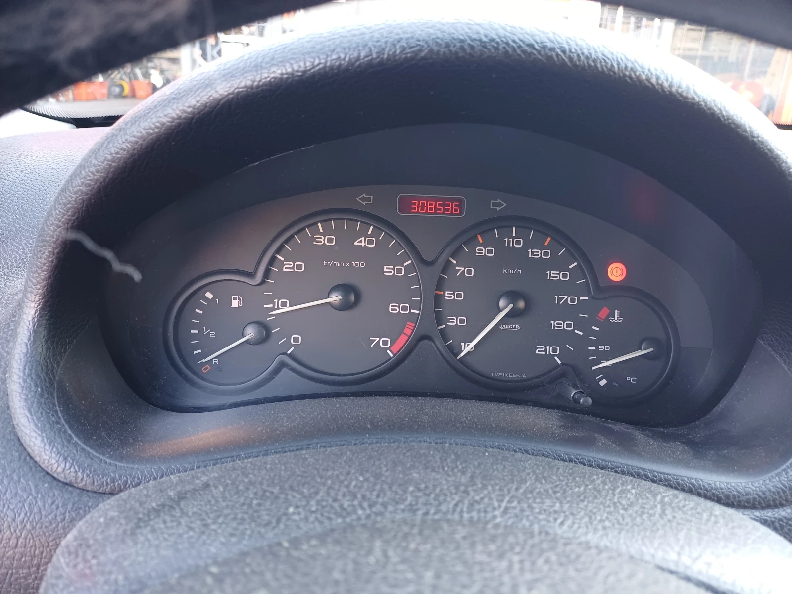 Peugeot 206 1, 4, снимка 9 - Автомобили и джипове - 55252385