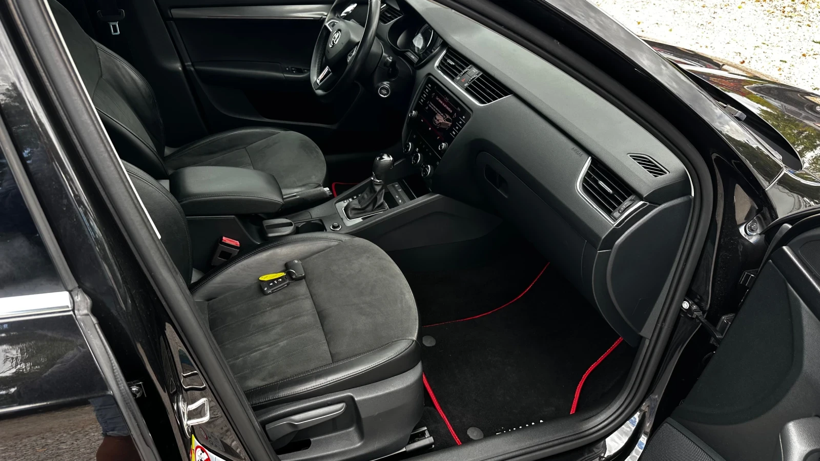 Skoda Octavia Euro 6 1.5G-tec кейлес Navi DSG-Италия, снимка 3 - Автомобили и джипове - 55267034