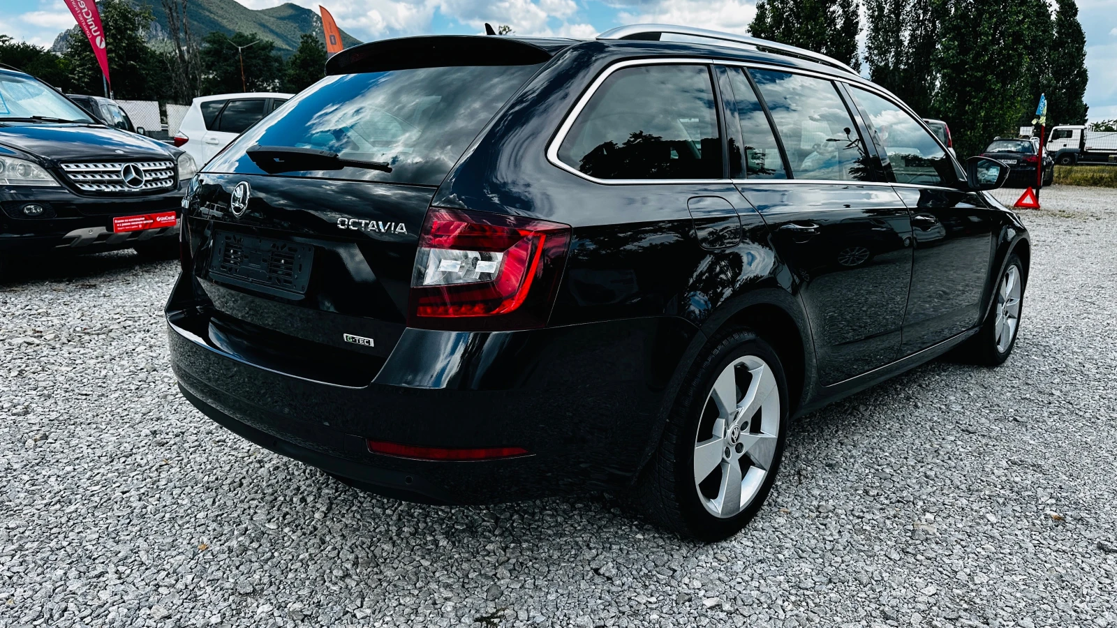 Skoda Octavia 1.5G-tec кейлес нави DSG-Италия, снимка 4 - Автомобили и джипове - 55267034