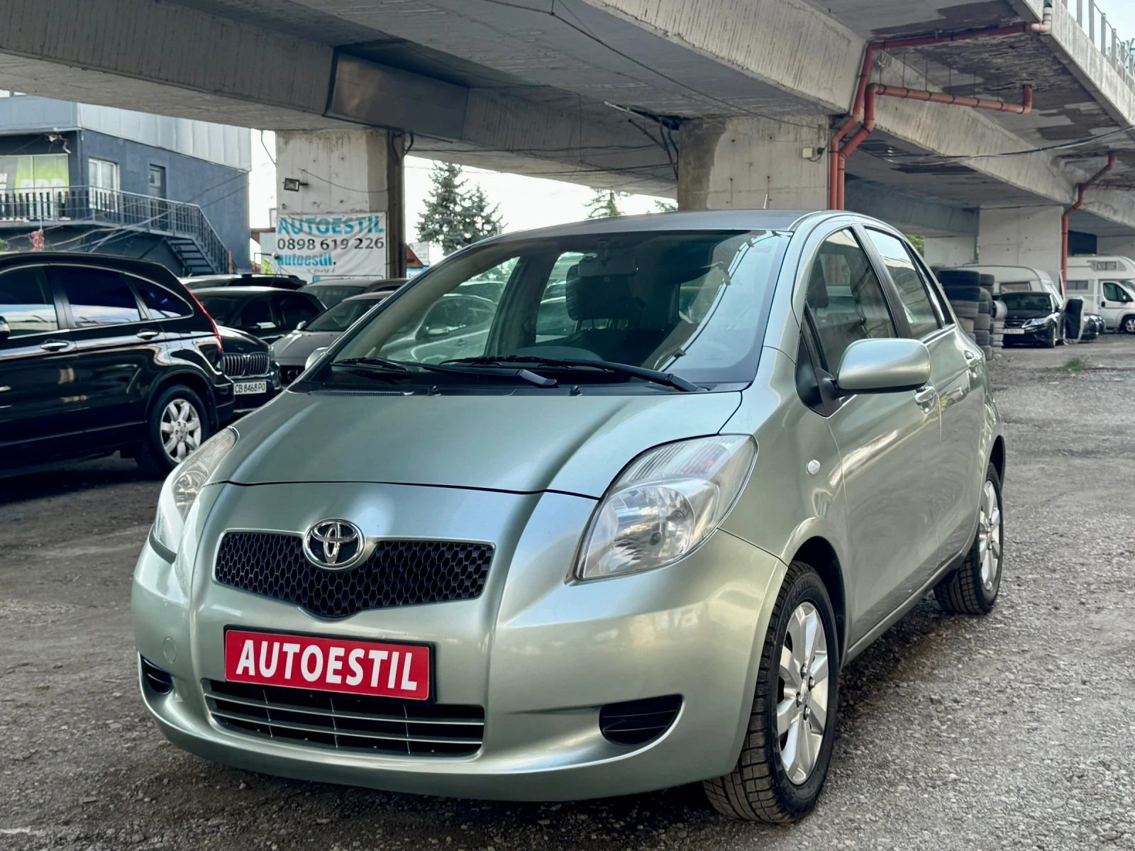Toyota Yaris 1.0/VVYI