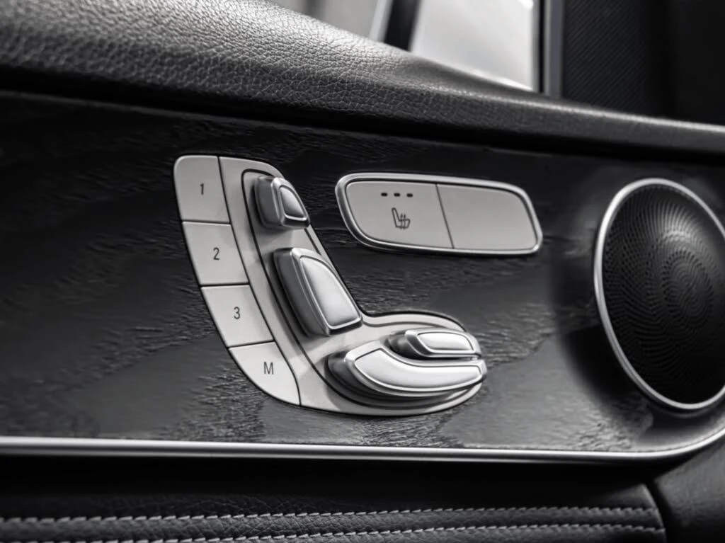 Mercedes-Benz C 300 * AMG* �������* ���������* Camera* ������ �����*  | Mobile.bg � ����������� 17