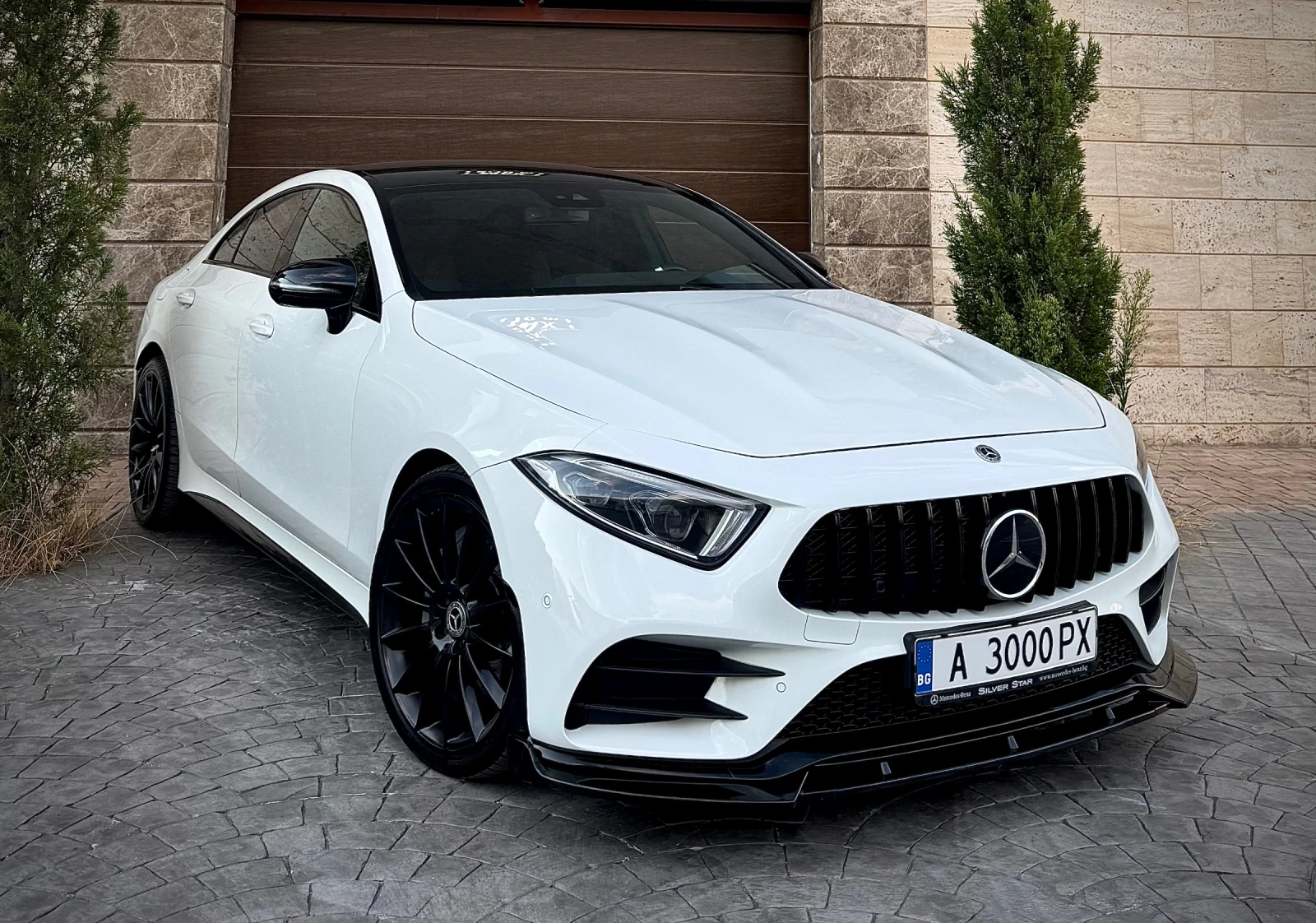Mercedes-Benz CLS 400 9-G 4Matic AMG Distronic+ Multibeam 129хил.км, снимка 3 - Автомобили и джипове - 56250500