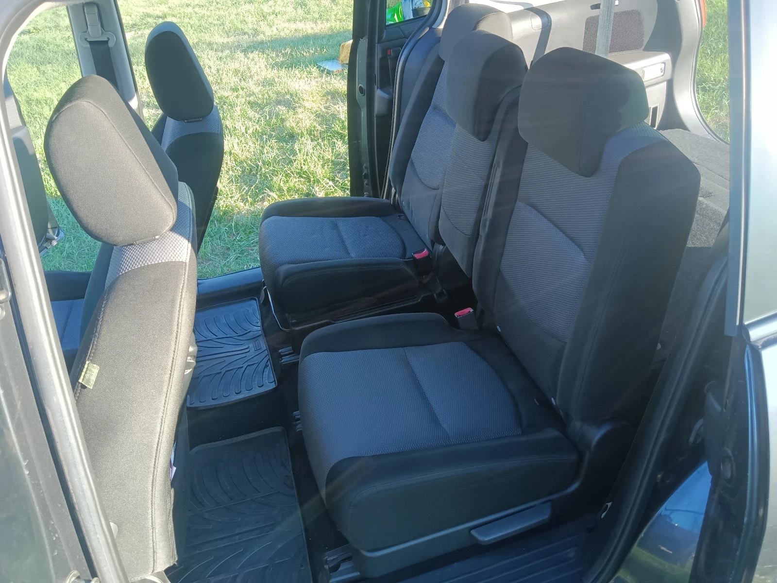 Mazda 5 Газ, снимка 5 - Автомобили и джипове - 56322703