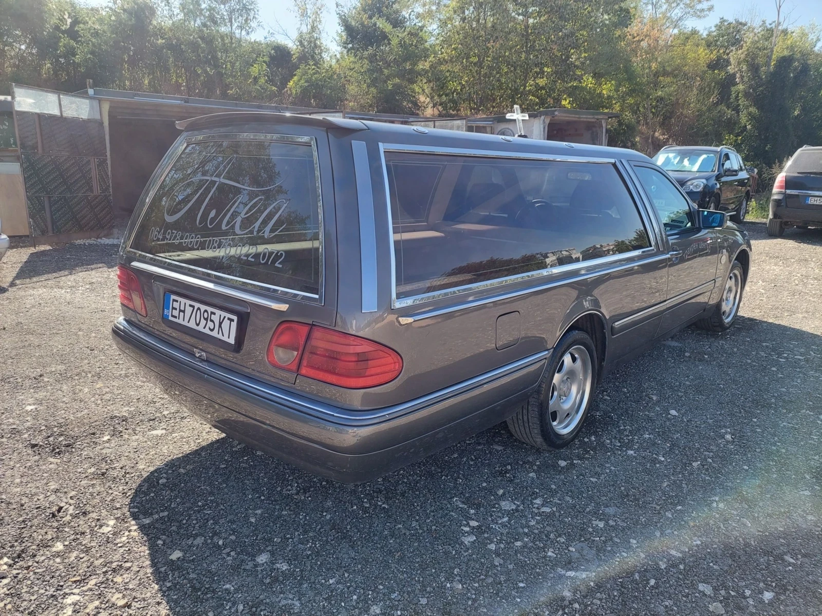 Mercedes-Benz E 250, снимка 3 - Автомобили и джипове - 56569614