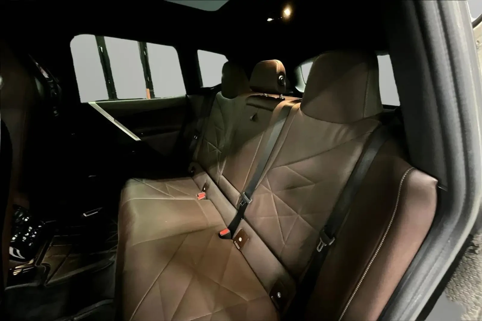 BMW iX XDRIVE50* PREMIUM* ESSENTIAL* , снимка 17 - Автомобили и джипове - 56582588